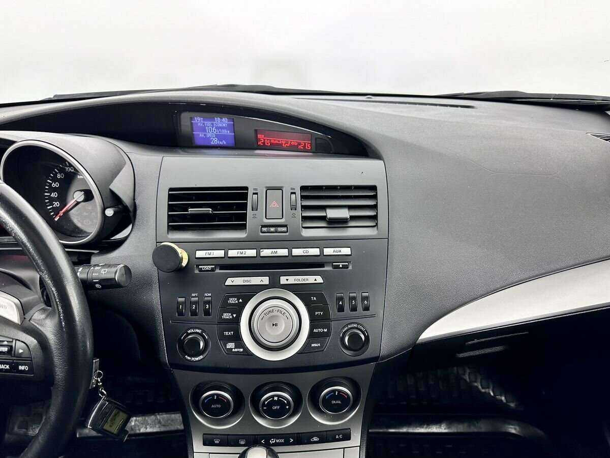 Mazda 3 2011 года с пробегом. Фото: #13