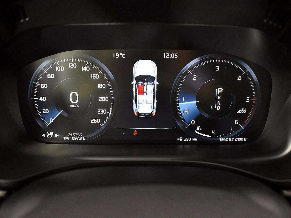 Volvo XC60 2018 года с пробегом. Фото: #13