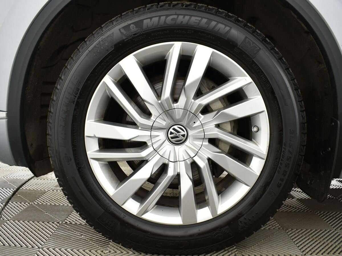 Volkswagen Touareg 2019 года с пробегом. Фото: #6