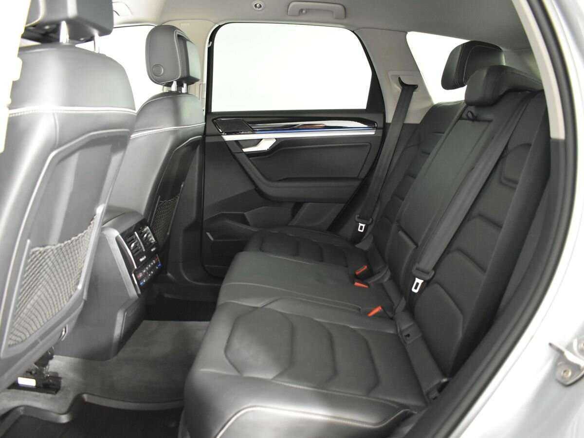 Volkswagen Touareg 2019 года с пробегом. Фото: #17