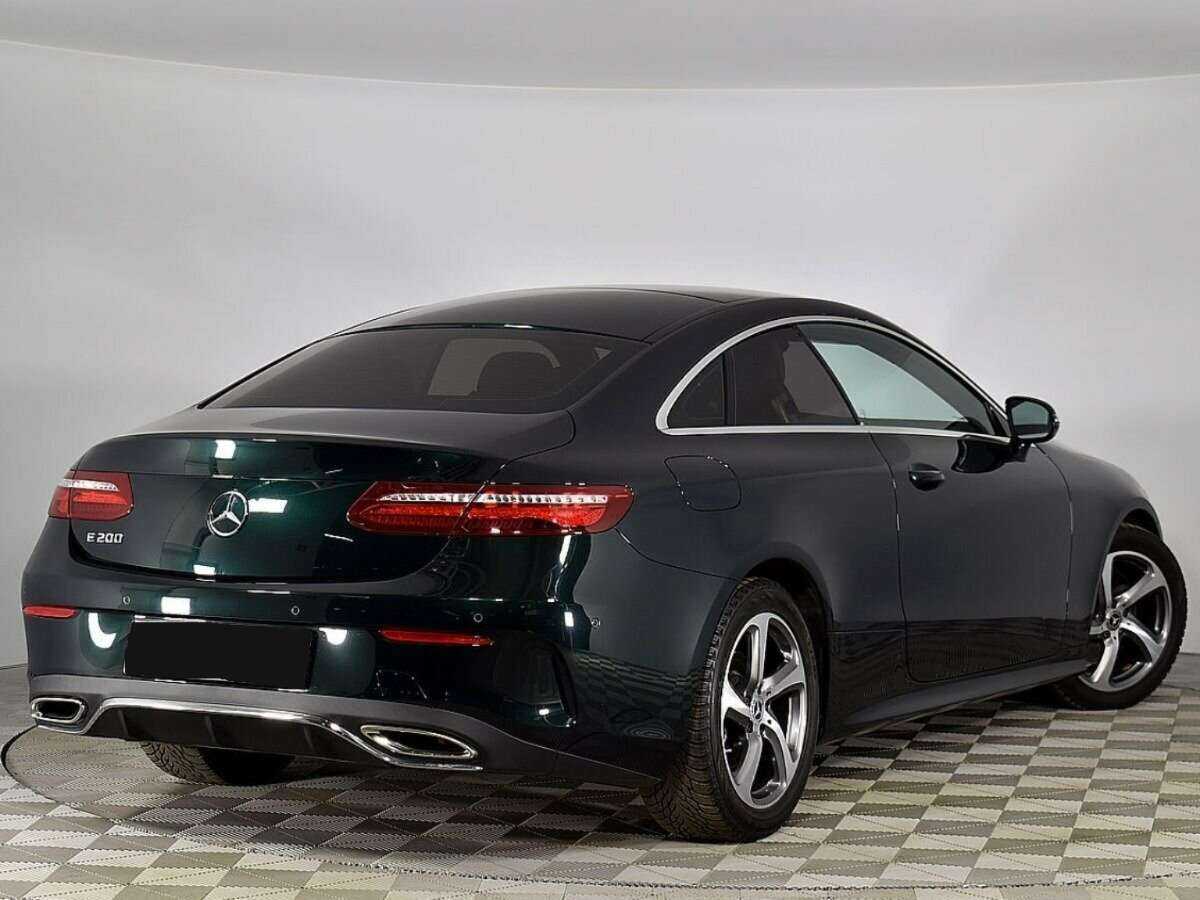 Mercedes-Benz E-Класс 2020 года с пробегом. Фото: #1