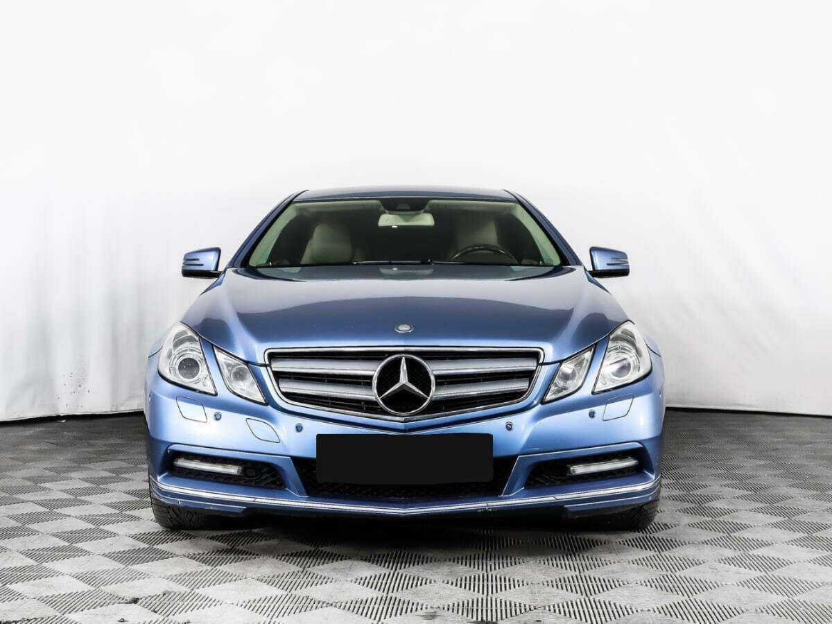 Mercedes-Benz E-Класс 2012 года с пробегом. Фото: #1