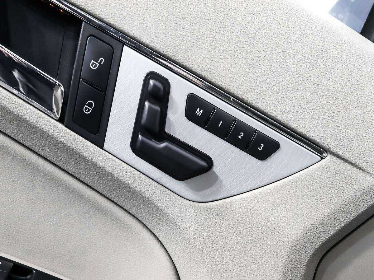 Mercedes-Benz E-Класс 2012 года с пробегом. Фото: #9