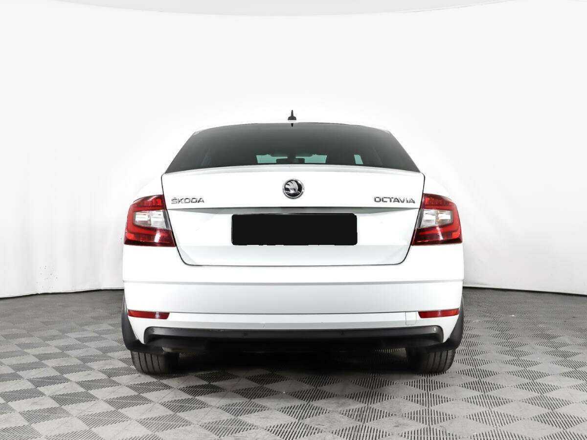Skoda Octavia 2018 года с пробегом. Фото: #5