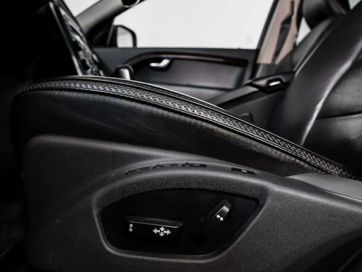 Volvo XC70 2010 года с пробегом. Фото: #9