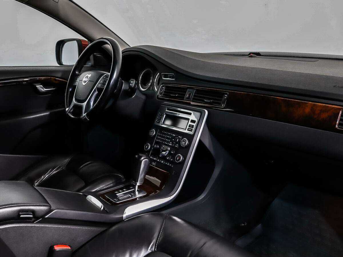 Volvo XC70 2010 года с пробегом. Фото: #13