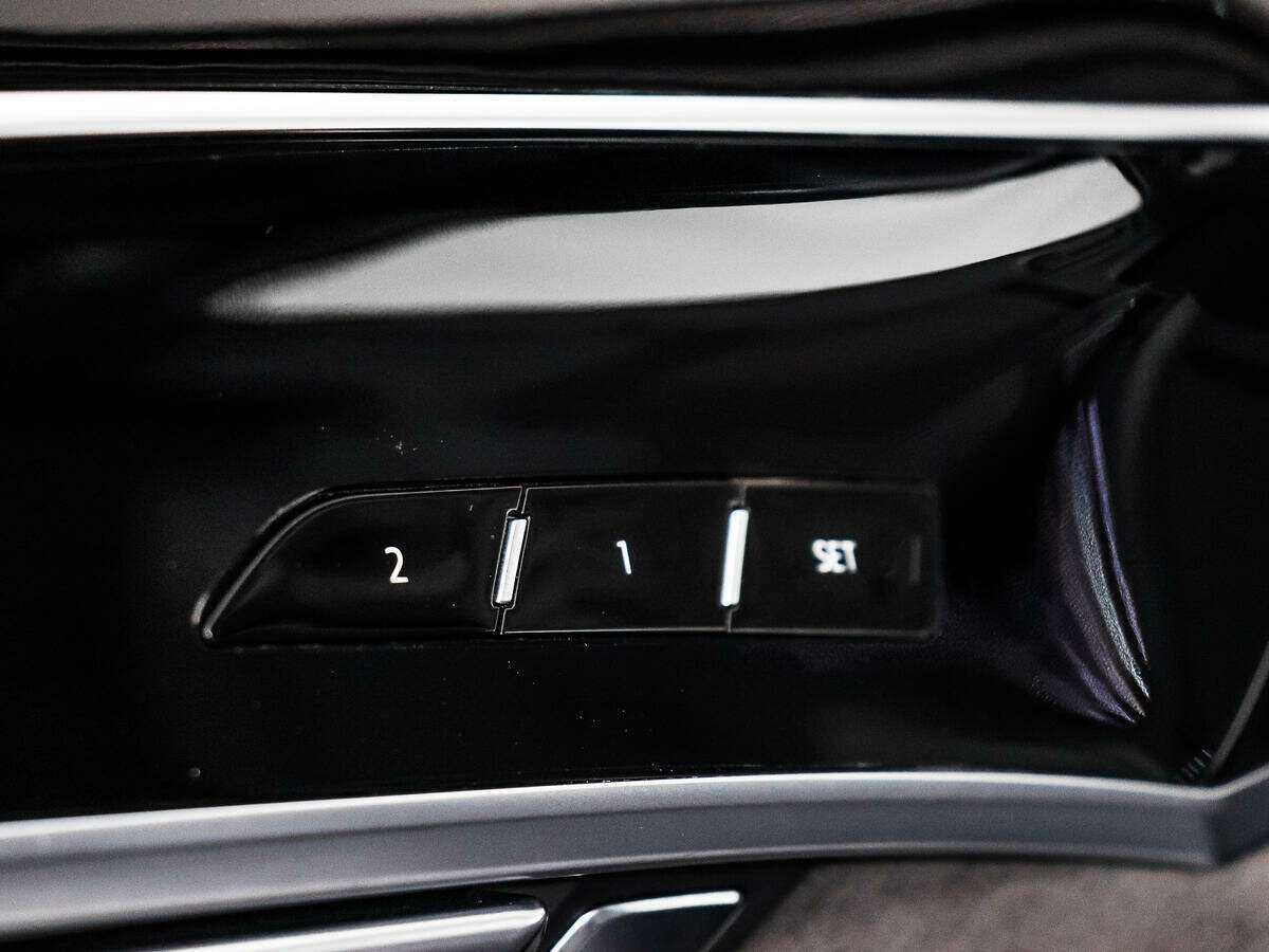 Audi A8 2020 года с пробегом. Фото: #10