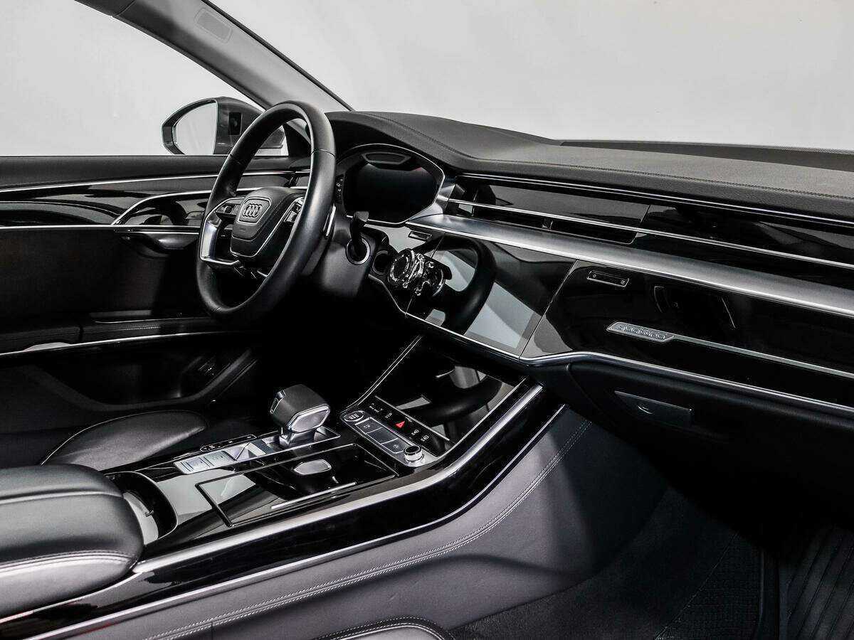 Audi A8 2020 года с пробегом. Фото: #15