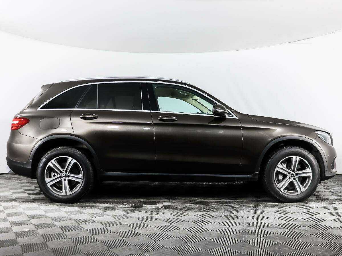 Mercedes-Benz GLC 2017 года с пробегом. Фото: #3