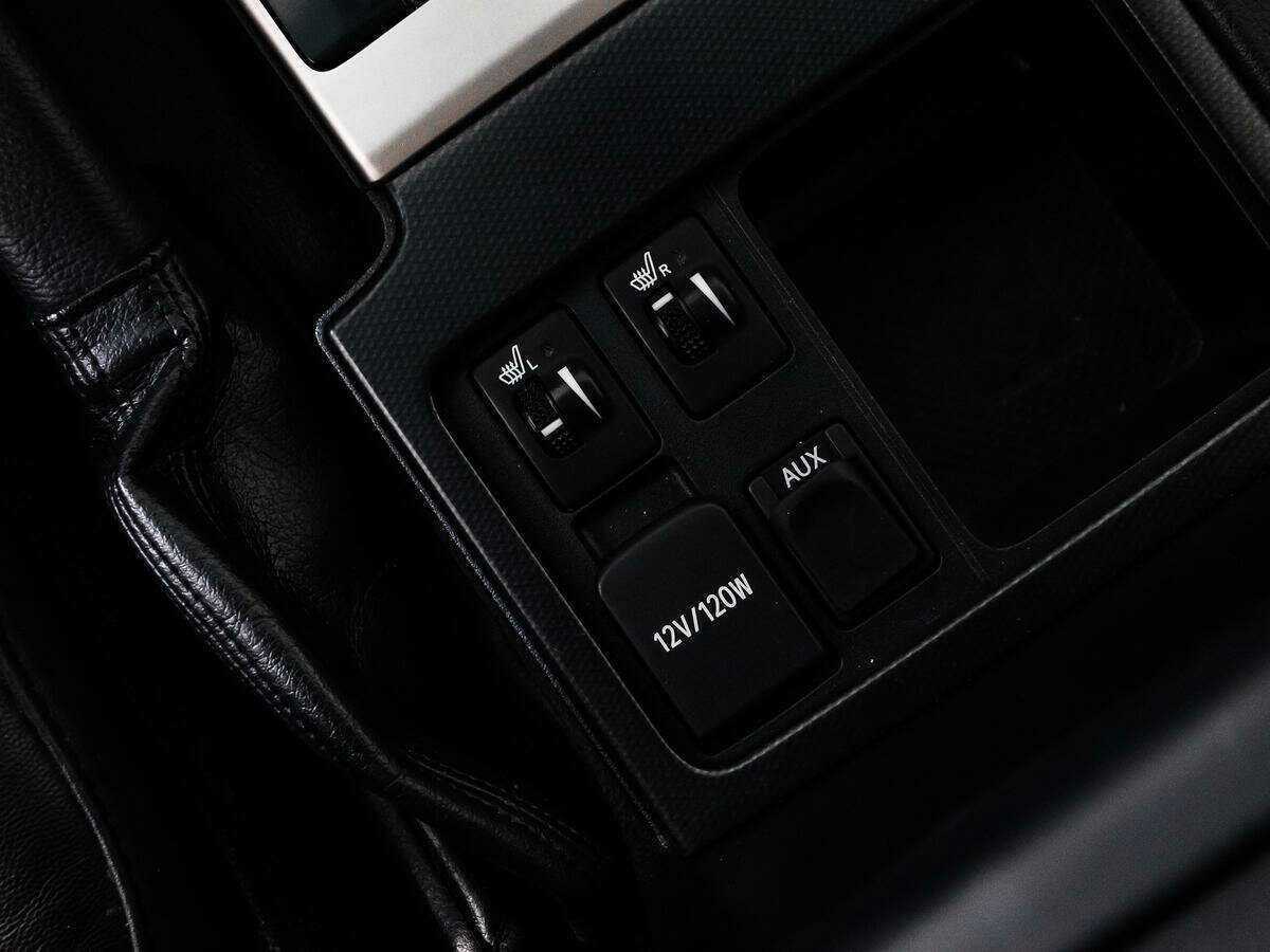 Toyota Land Cruiser Prado 2011 года с пробегом. Фото: #11