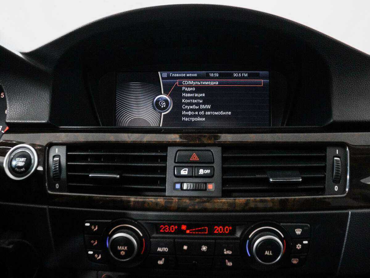 BMW 3 серии 2011 года с пробегом. Фото: #14