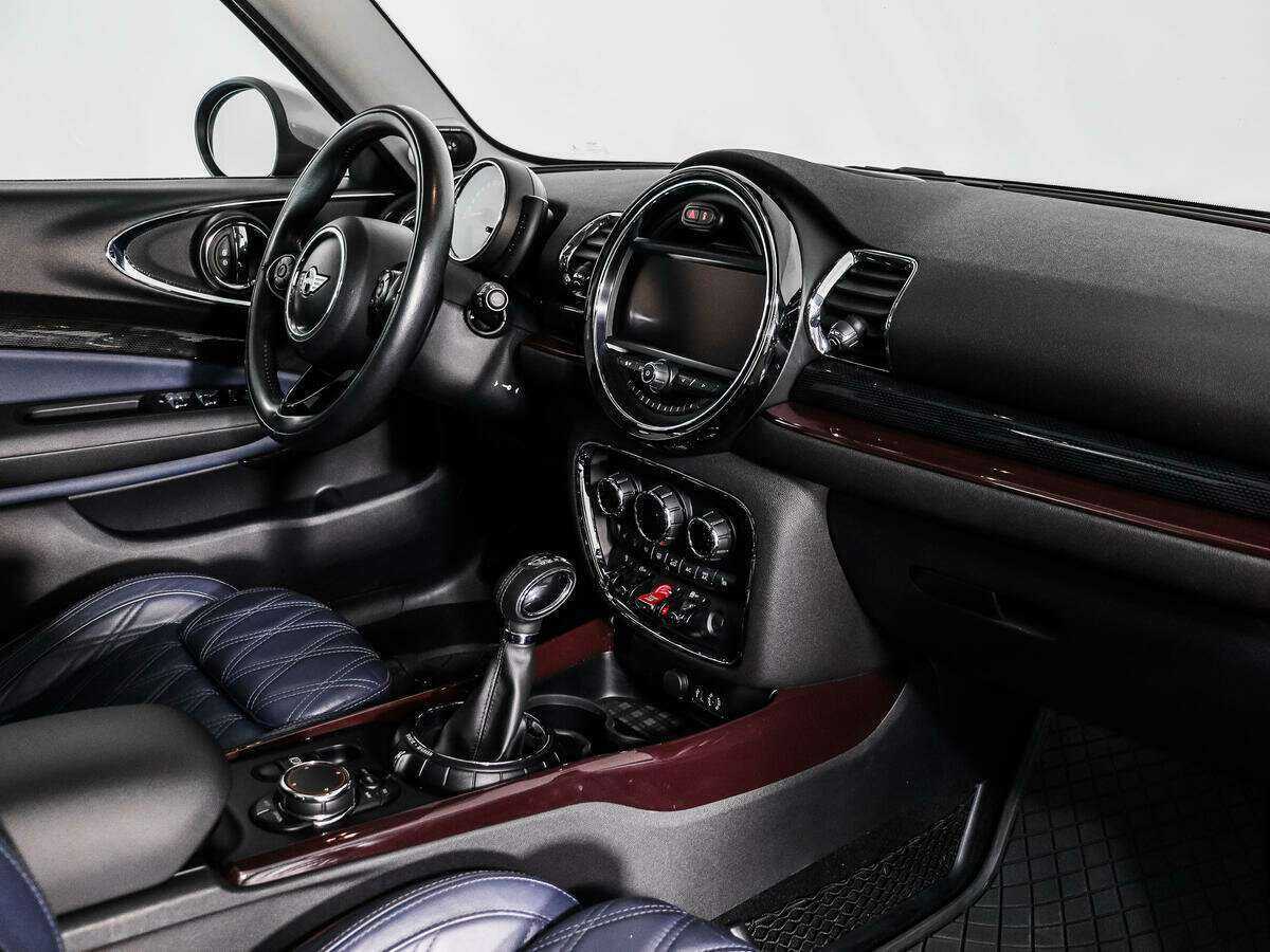 Mini Clubman 2016 года с пробегом. Фото: #11