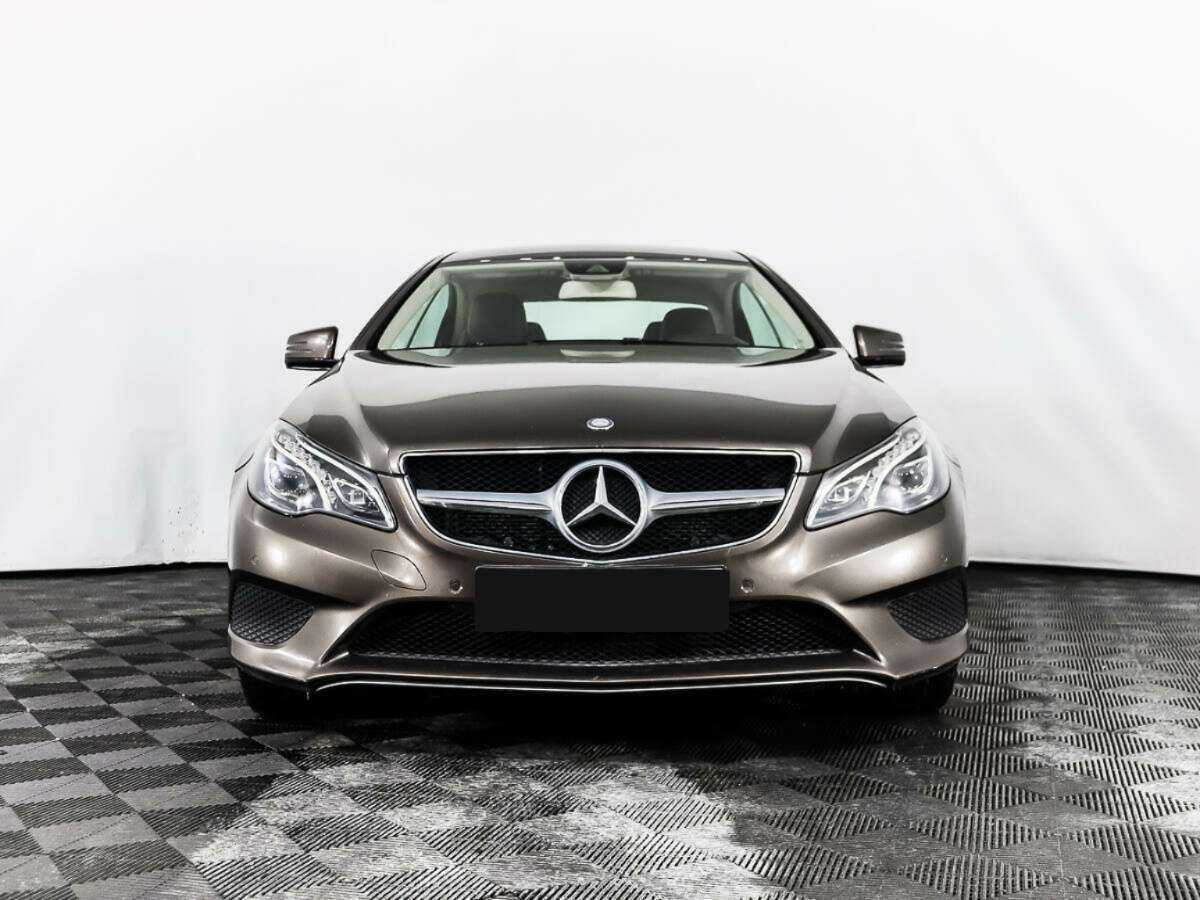 Mercedes-Benz E-Класс 2014 года с пробегом. Фото: #1