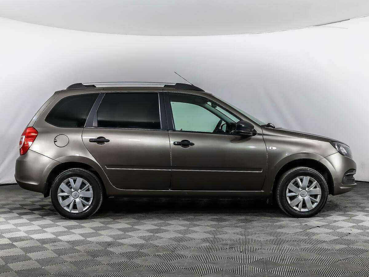 Б/У Лада (ВАЗ) Гранта 2021 года. Фото: #3