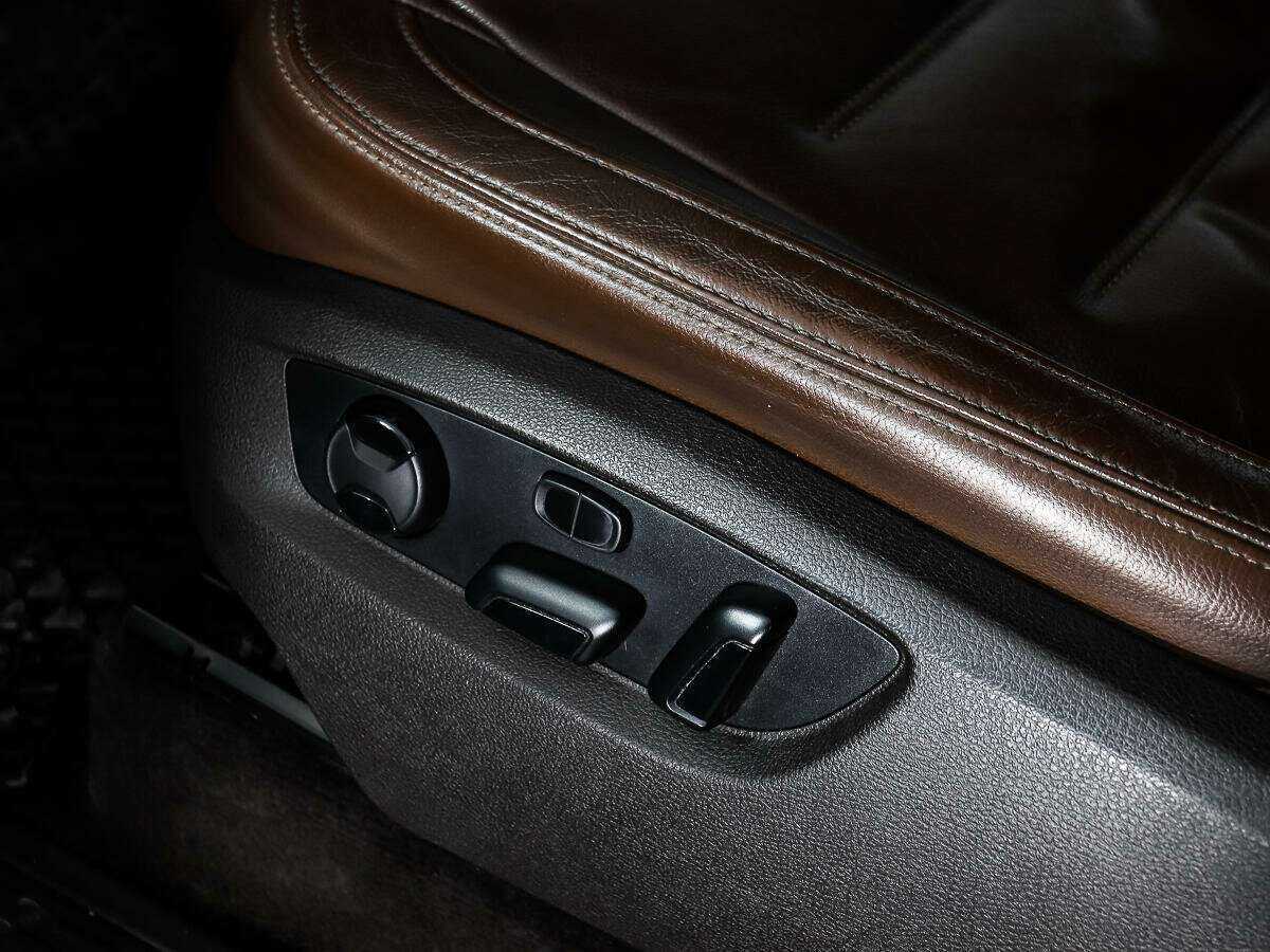 Volkswagen Touareg 2011 года с пробегом. Фото: #9