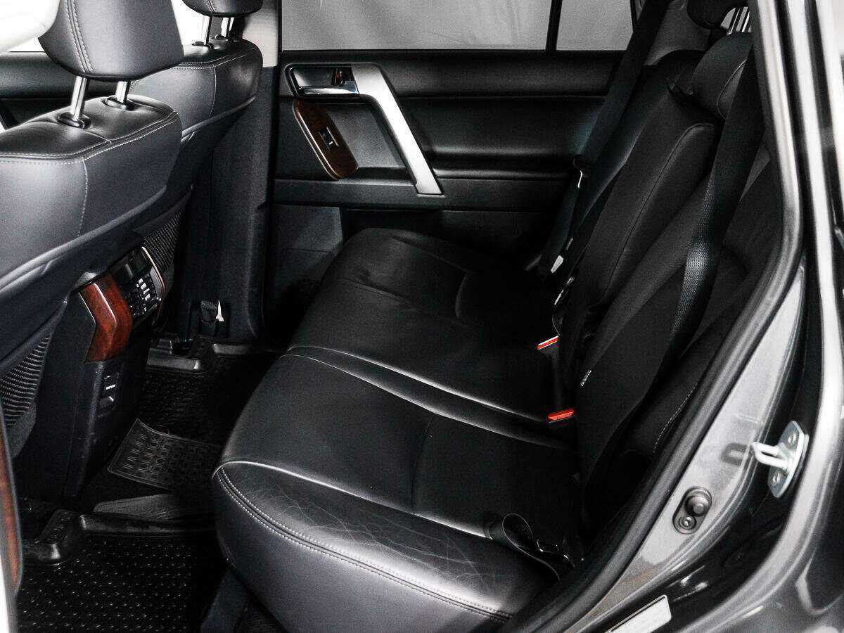 Toyota Land Cruiser Prado 2015 года с пробегом. Фото: #10