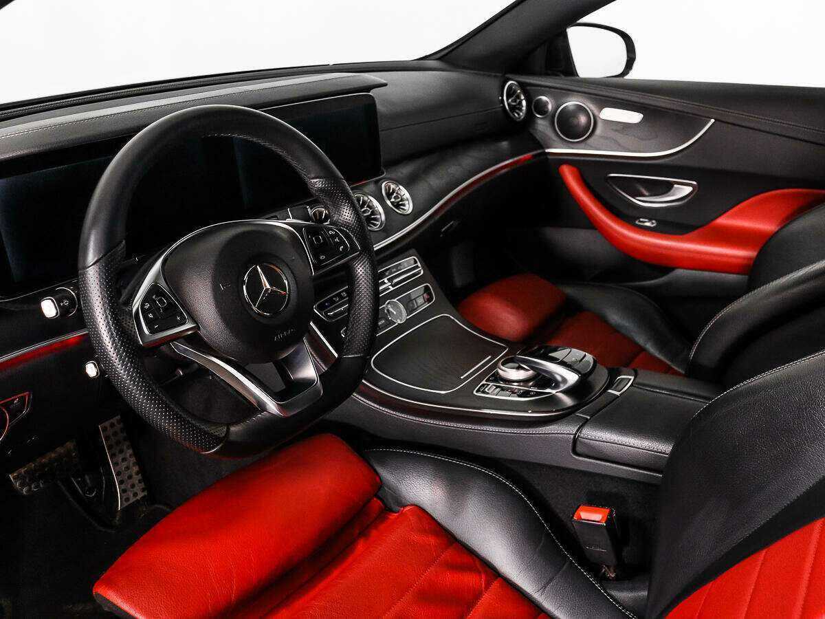 Mercedes-Benz E-Класс 2017 года с пробегом. Фото: #8