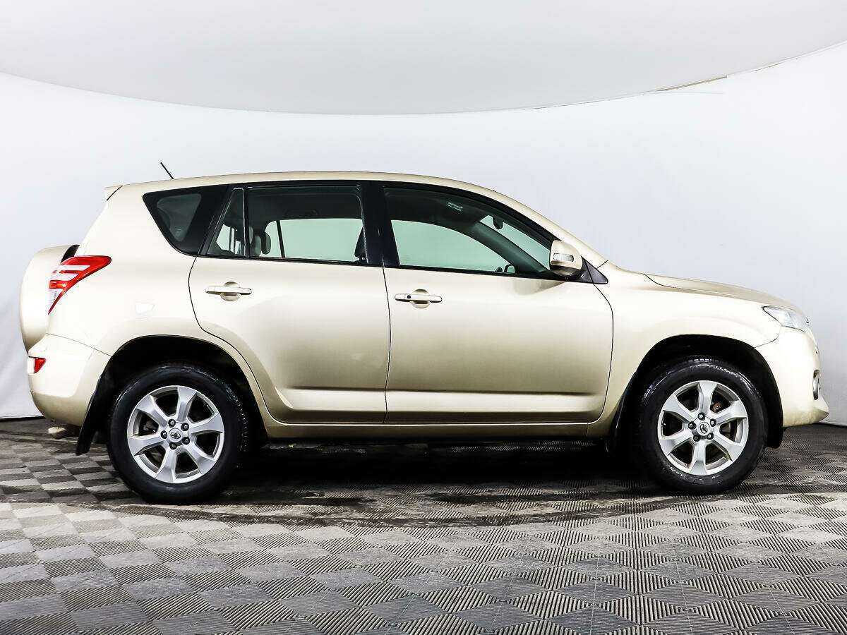 Toyota RAV4 2010 года с пробегом. Фото: #3