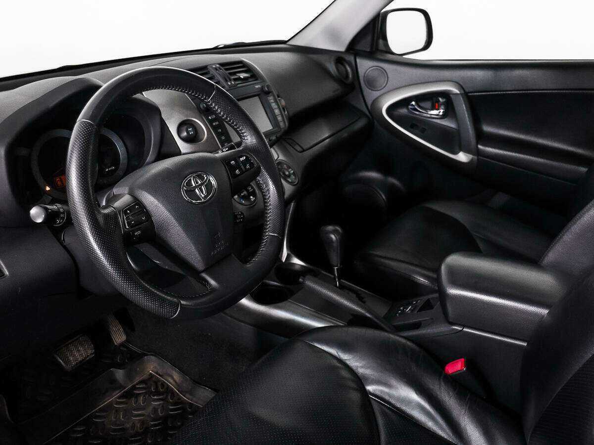 Toyota RAV4 2010 года с пробегом. Фото: #8