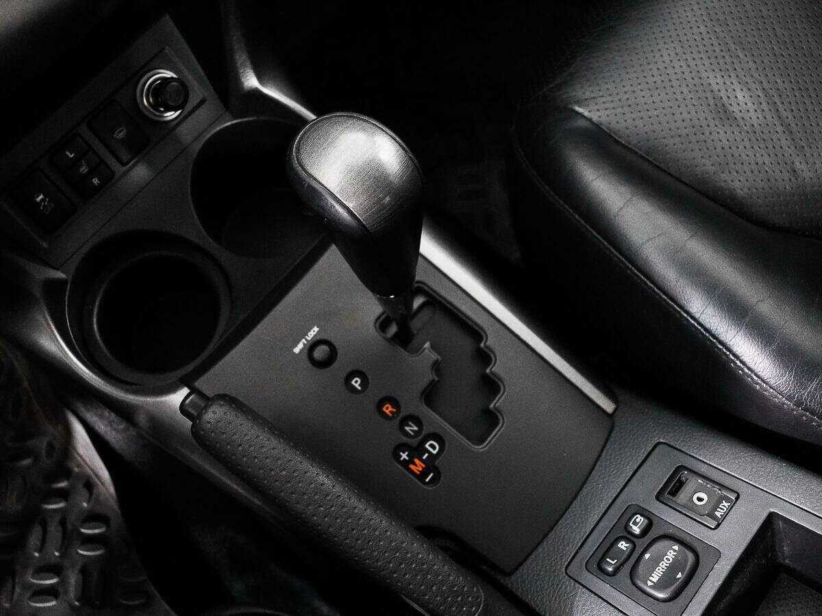 Toyota RAV4 2010 года с пробегом. Фото: #10