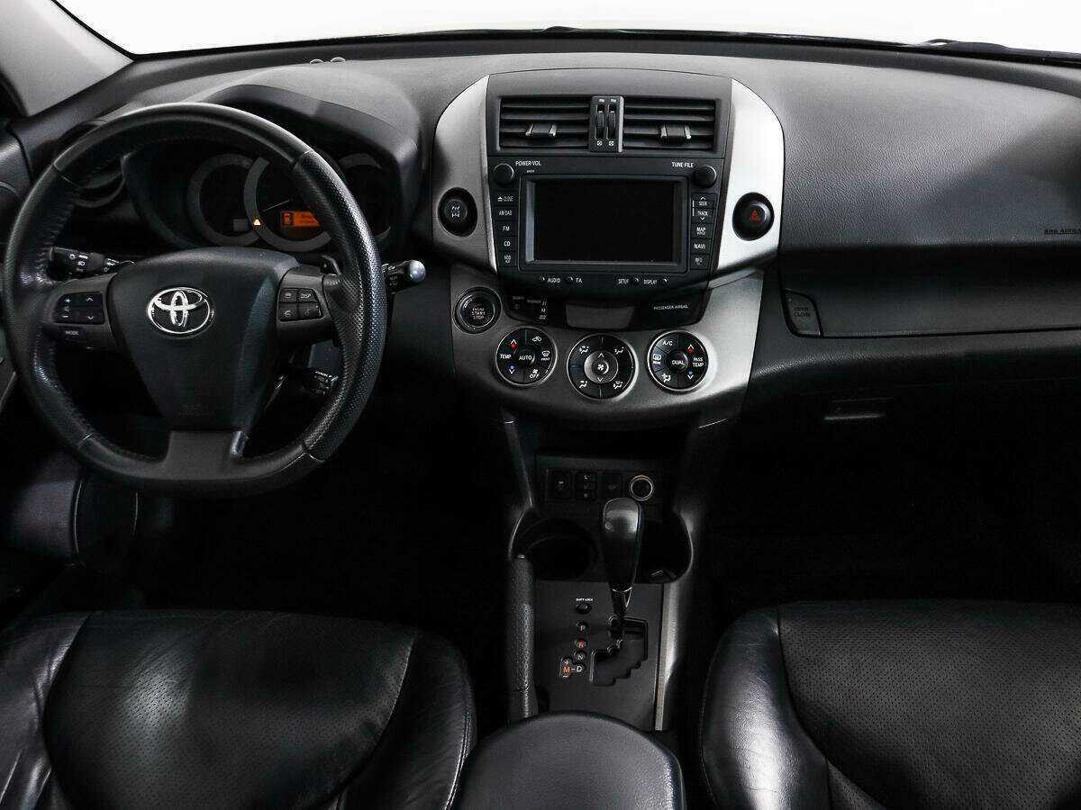 Toyota RAV4 2010 года с пробегом. Фото: #13