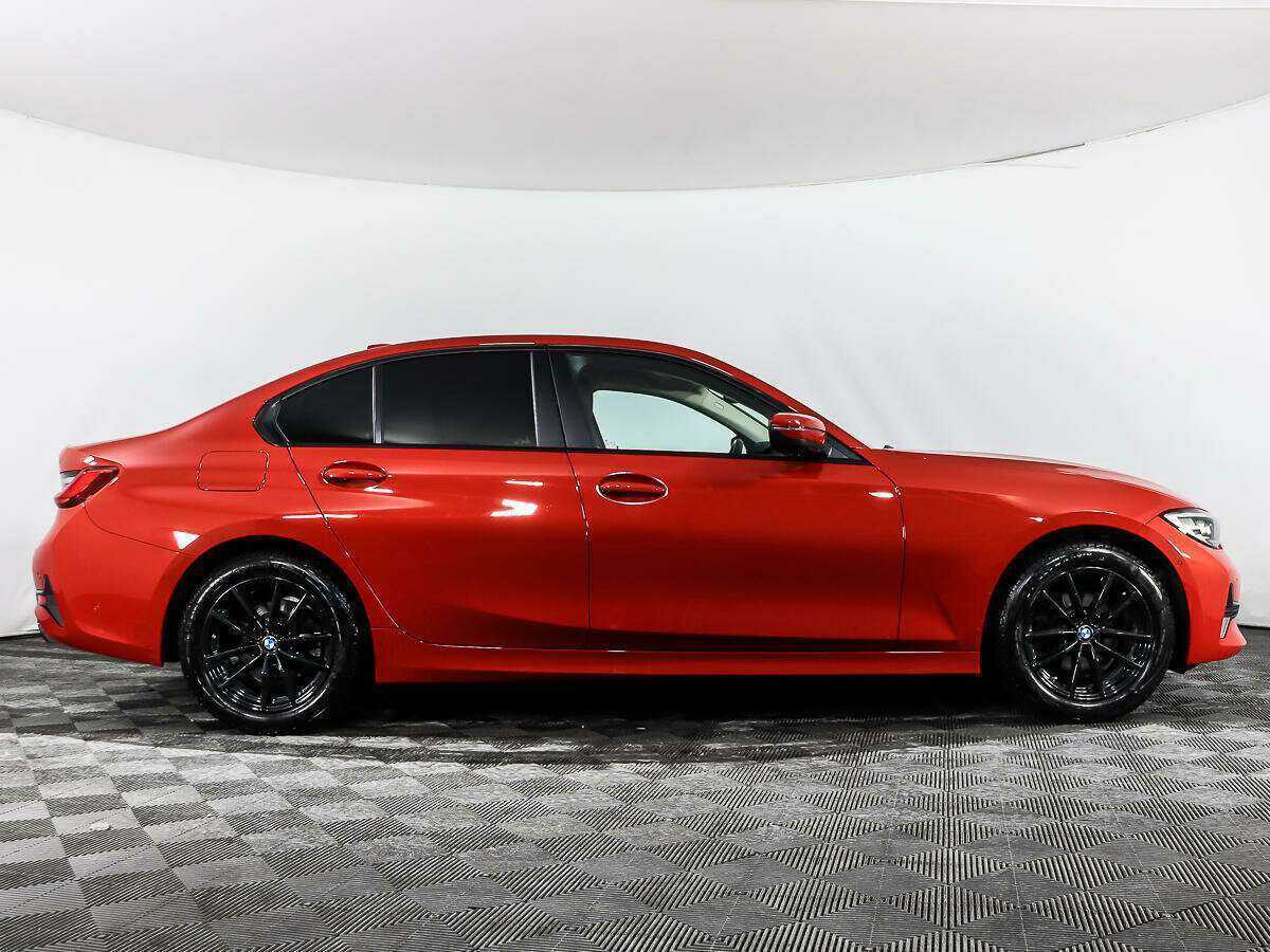 BMW 3 серии 2020 года с пробегом. Фото: #3