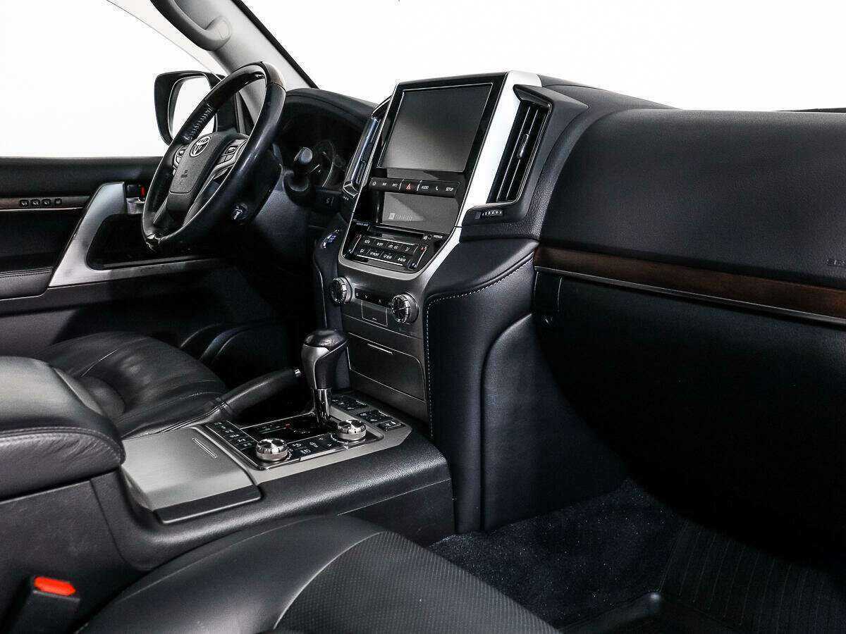 Toyota Land Cruiser 2016 года с пробегом. Фото: #12