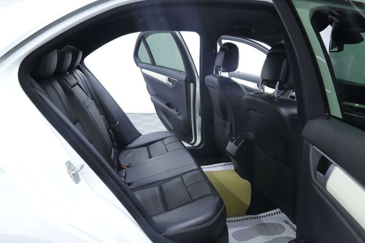 Mercedes-Benz C-Класс 2014 года с пробегом. Фото: #14