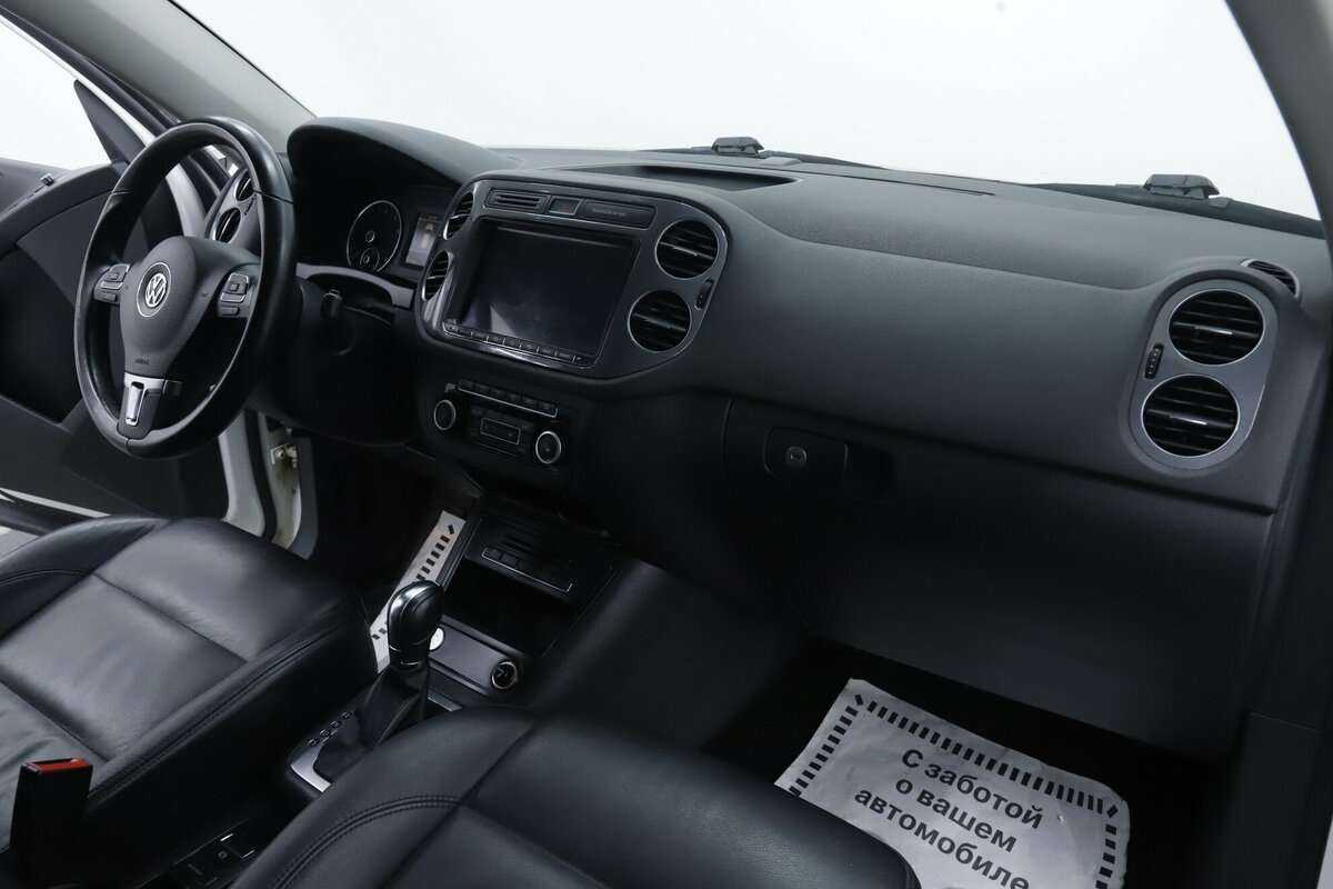 Б/У Фольксваген Тигуан 2015 года. Фото: #15