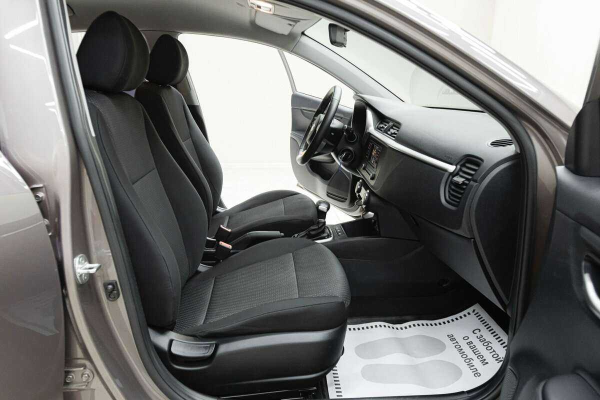 Б/У Киа Рио 2021 года. Фото: #12