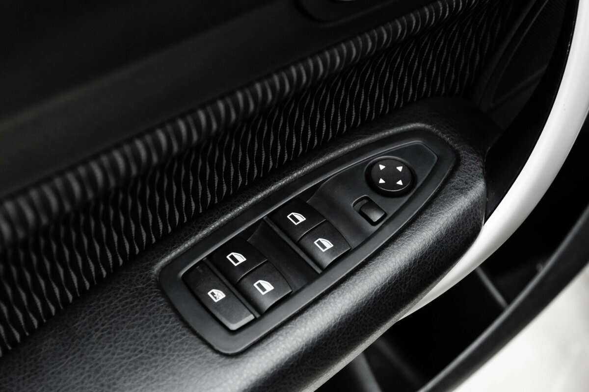 BMW 1 серии 2011 года с пробегом. Фото: #6