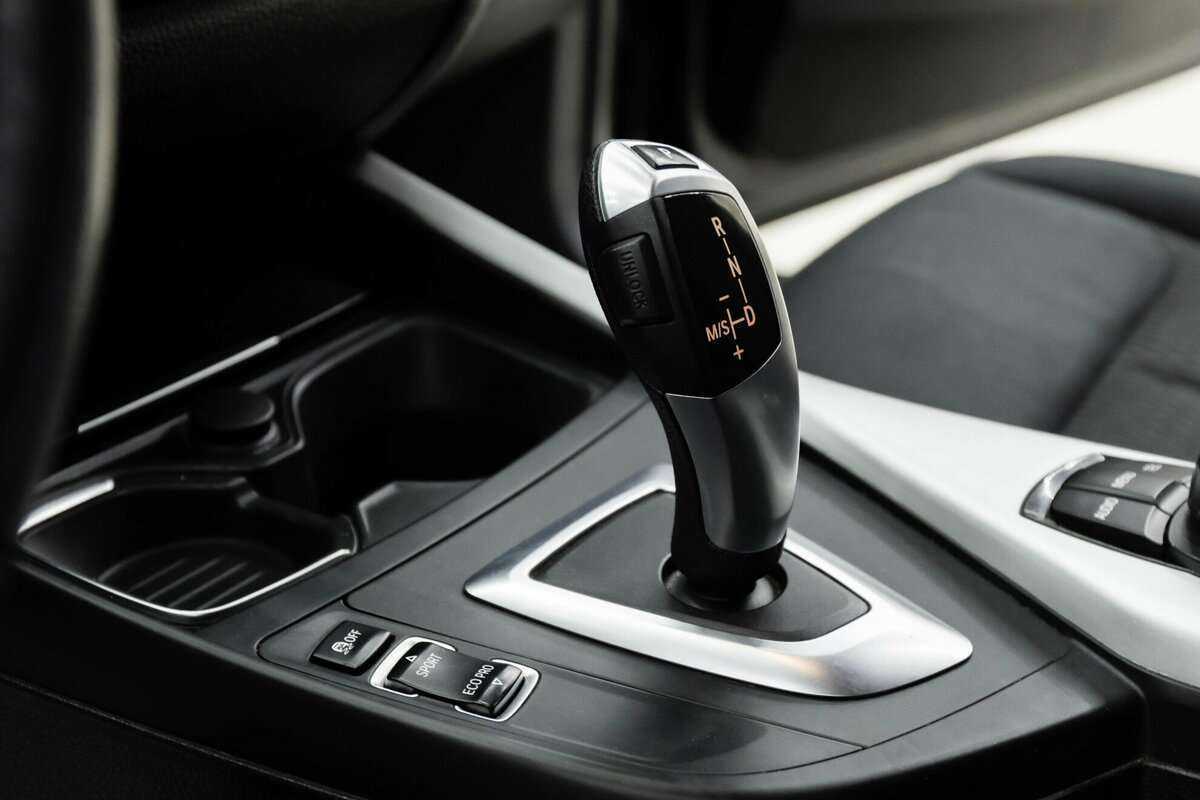 BMW 1 серии 2011 года с пробегом. Фото: #11