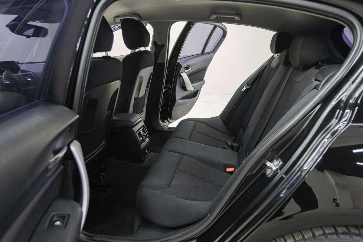 BMW 1 серии 2011 года с пробегом. Фото: #13