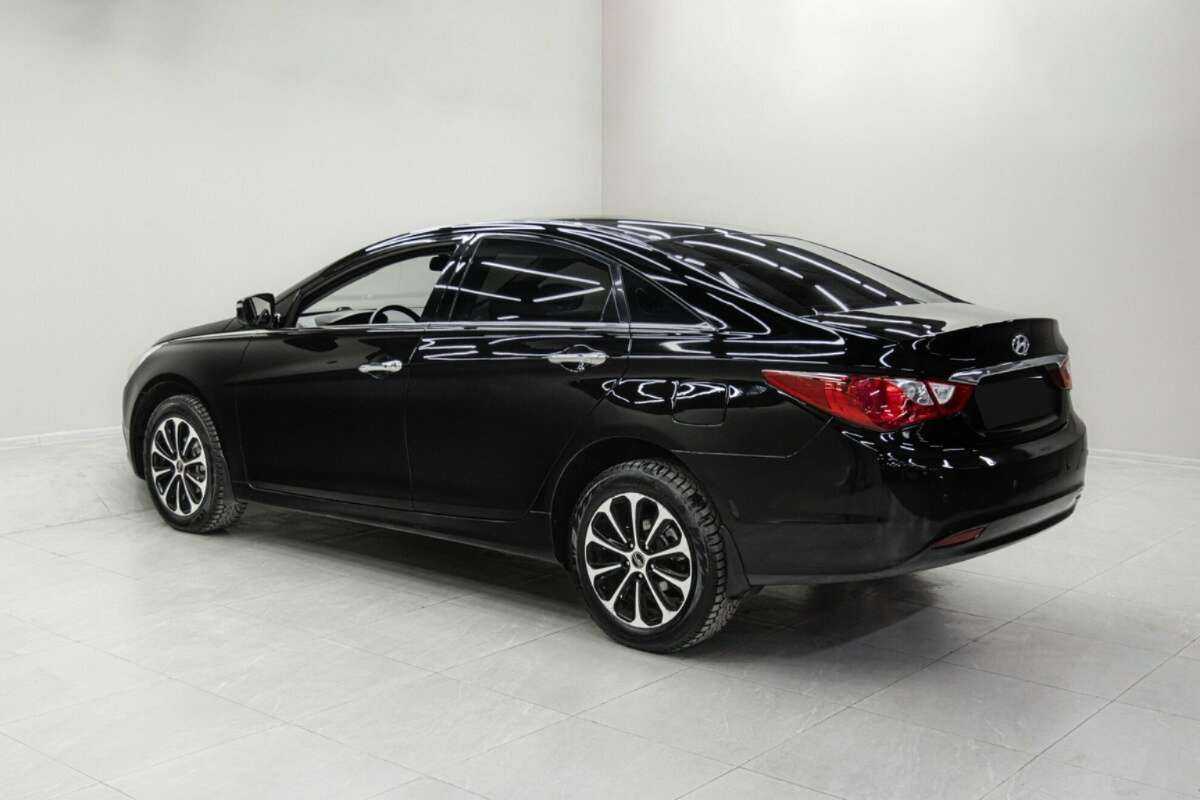 Hyundai Sonata 2011 года с пробегом. Фото: #5