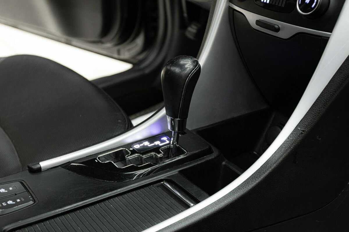 Hyundai Sonata 2011 года с пробегом. Фото: #11