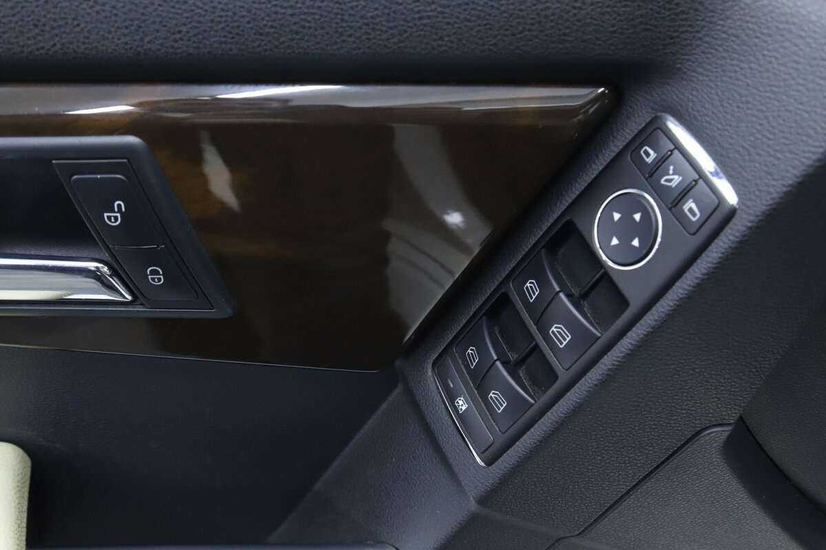 Mercedes-Benz GLK-Класс 2010 года с пробегом. Фото: #8