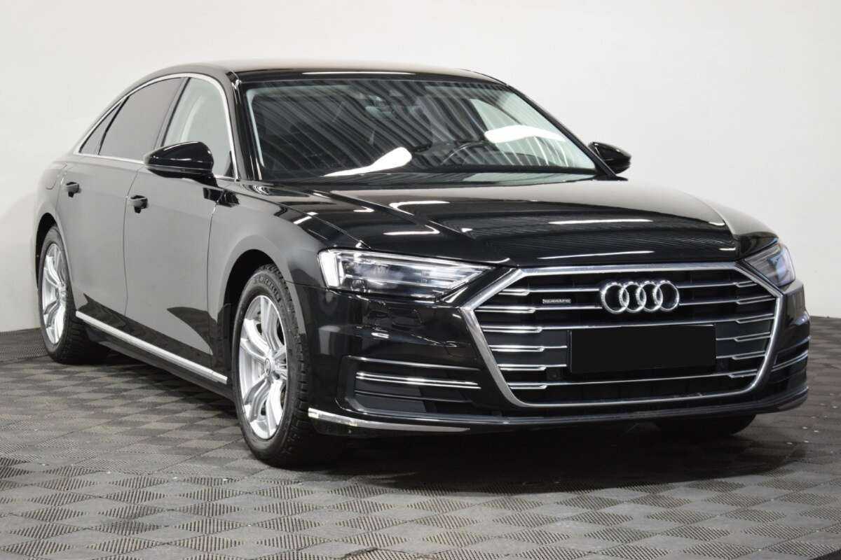 Audi A8 2019 года с пробегом. Фото: #2