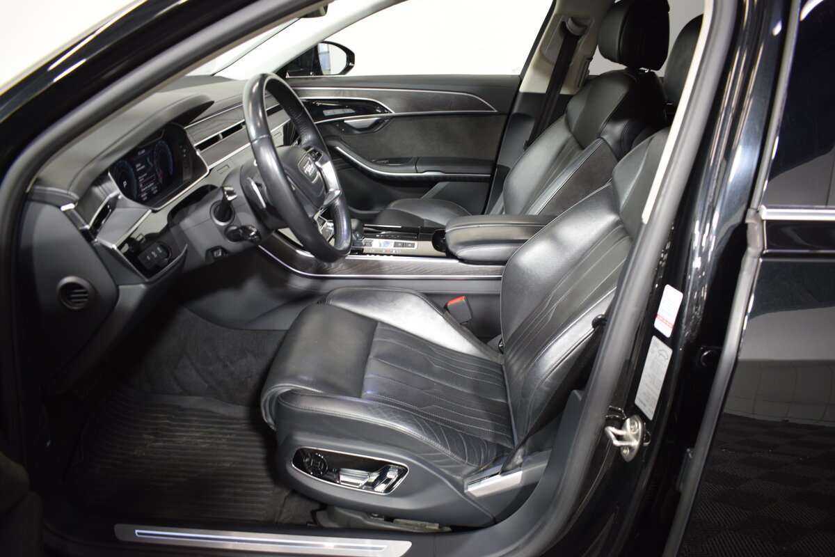 Audi A8 2019 года с пробегом. Фото: #6