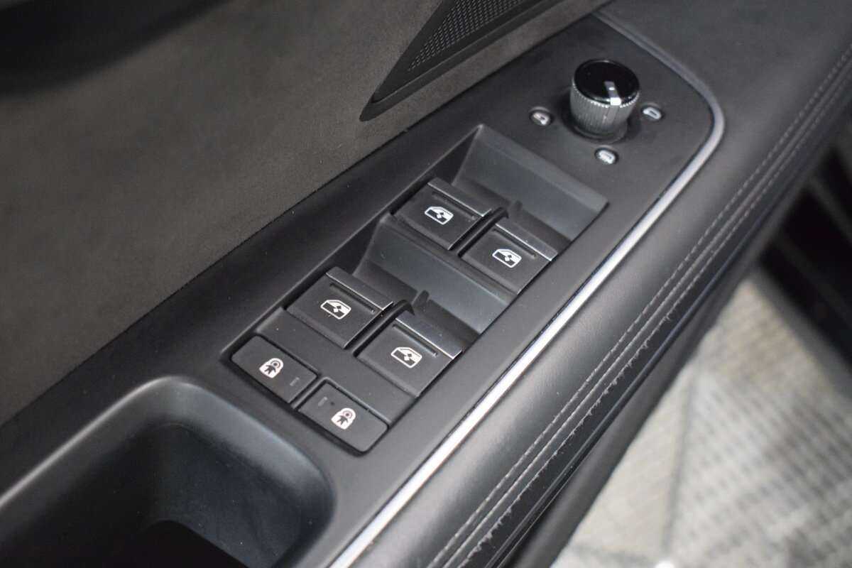 Audi A8 2019 года с пробегом. Фото: #7