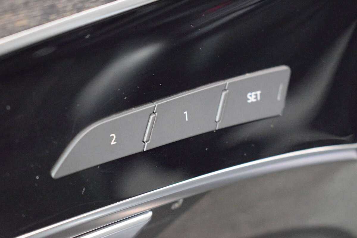 Audi A8 2019 года с пробегом. Фото: #8