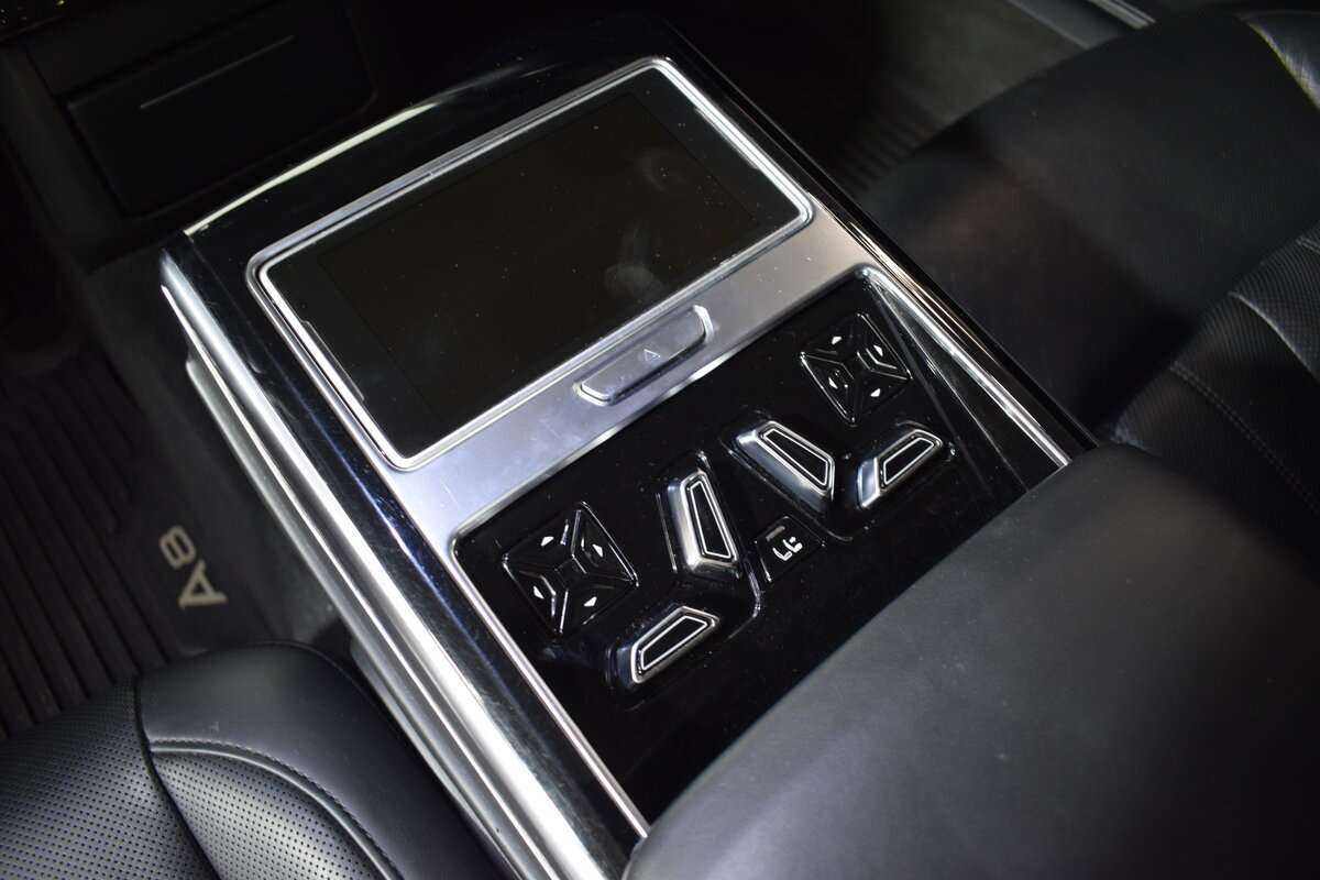 Audi A8 2019 года с пробегом. Фото: #13