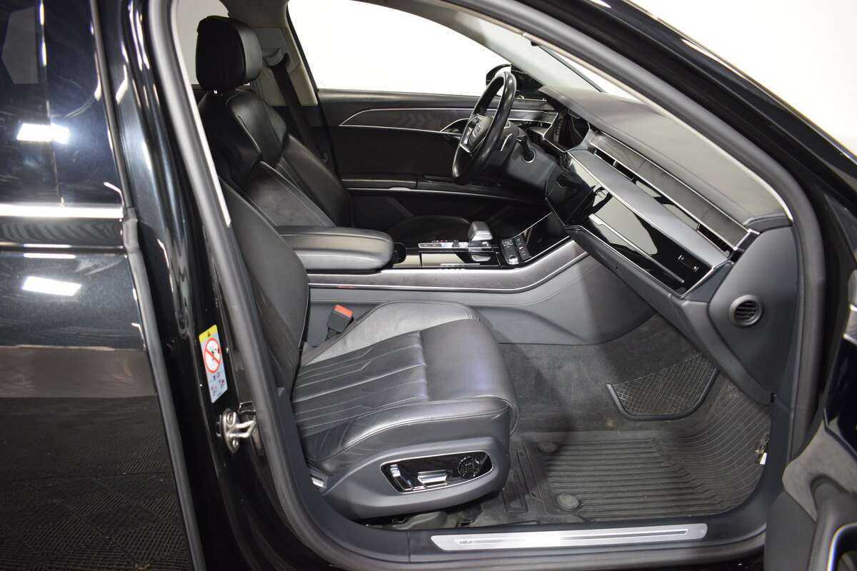 Audi A8 2019 года с пробегом. Фото: #15