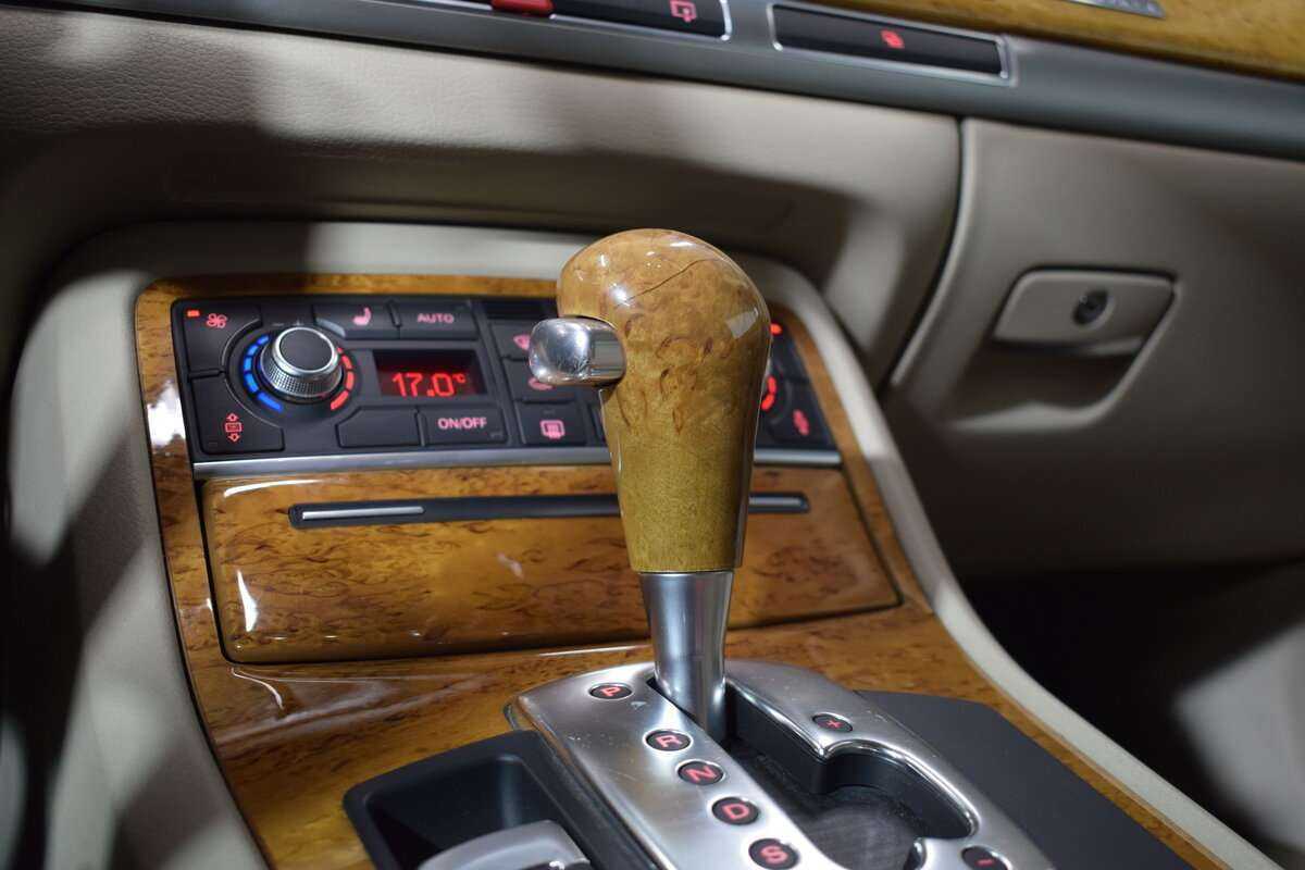 Audi A8 2008 года с пробегом. Фото: #14
