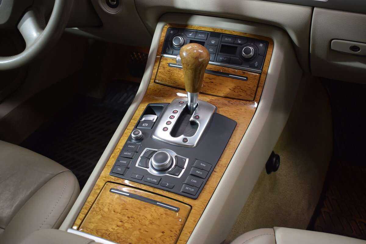Audi A8 2008 года с пробегом. Фото: #25