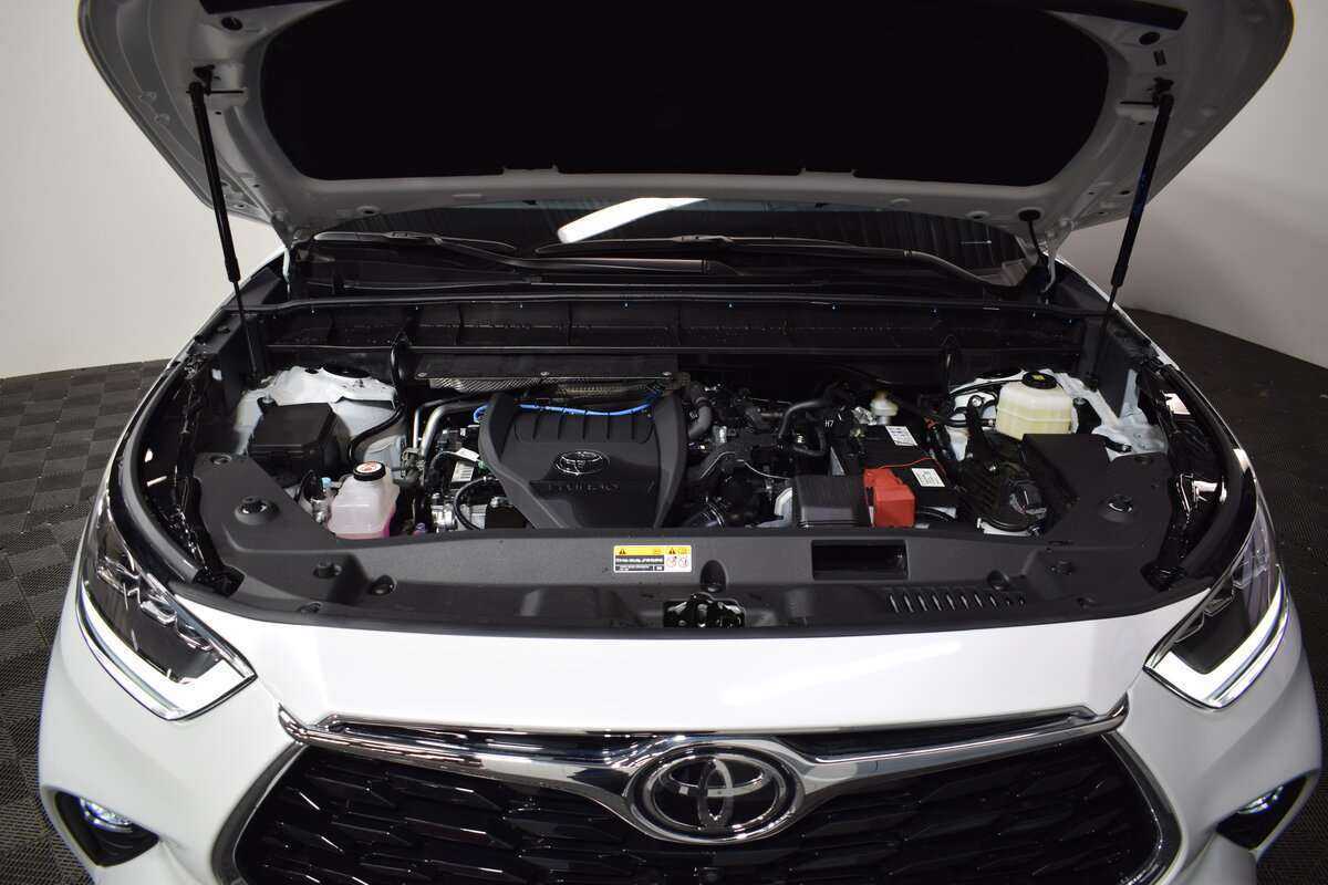 Toyota Highlander 2023 года с пробегом. Фото: #6