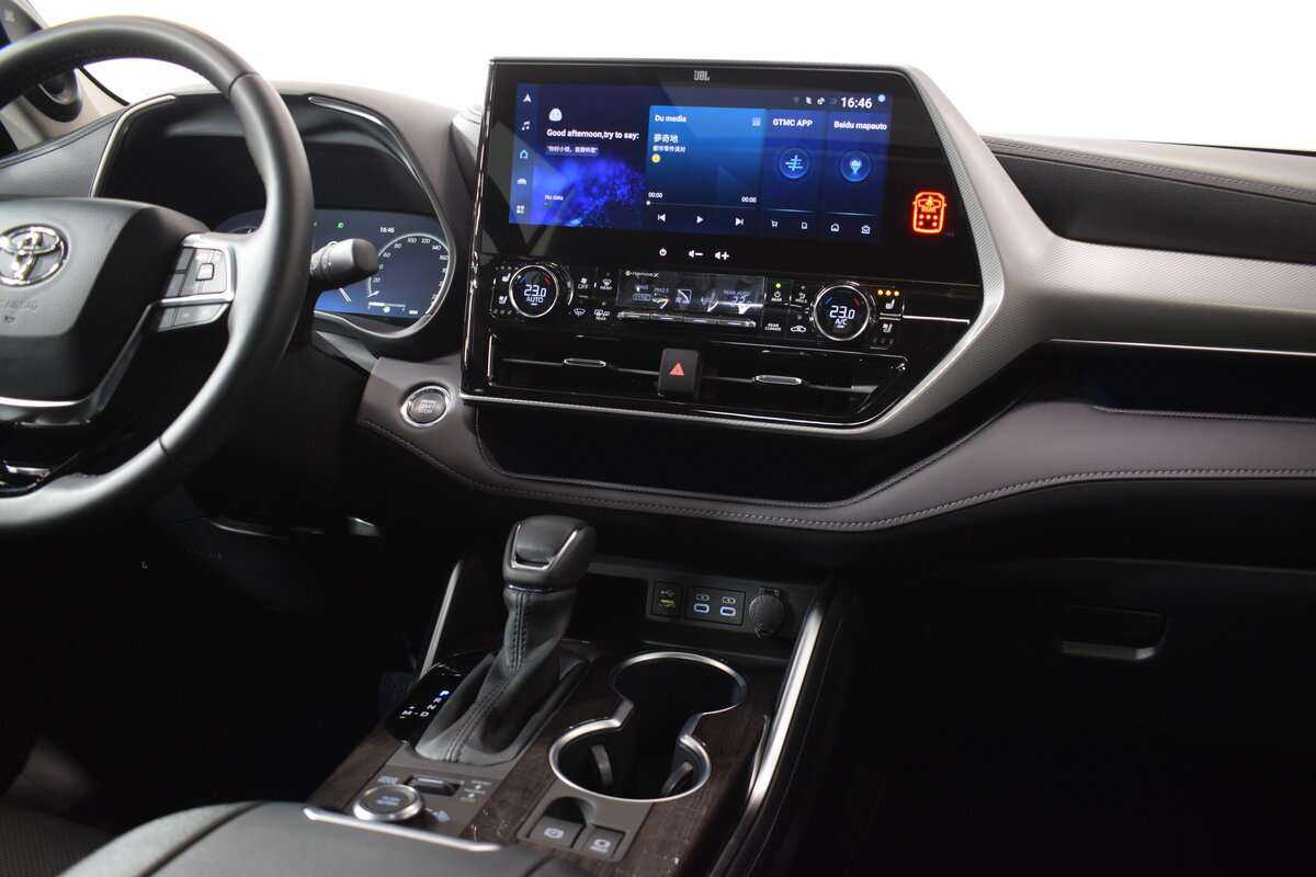 Toyota Highlander 2023 года с пробегом. Фото: #13