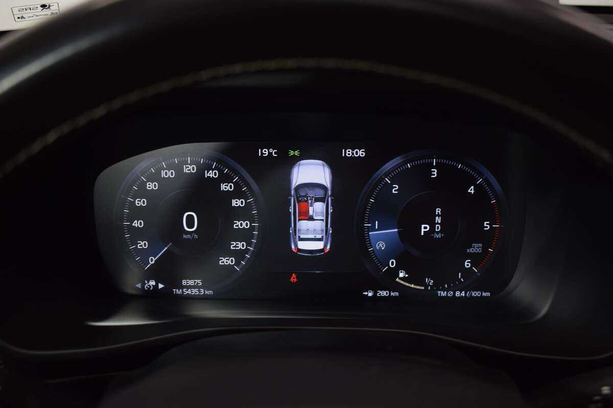 Volvo XC40 2019 года с пробегом. Фото: #17