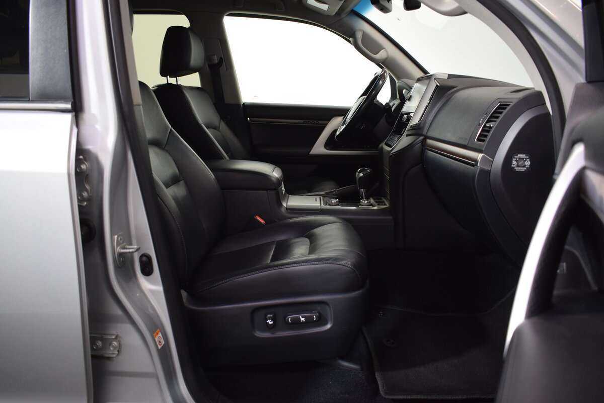 Toyota Land Cruiser 2015 года с пробегом. Фото: #11