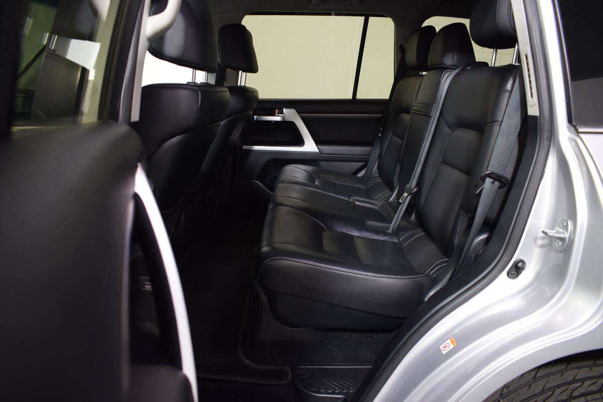 Toyota Land Cruiser 2015 года с пробегом. Фото: #12