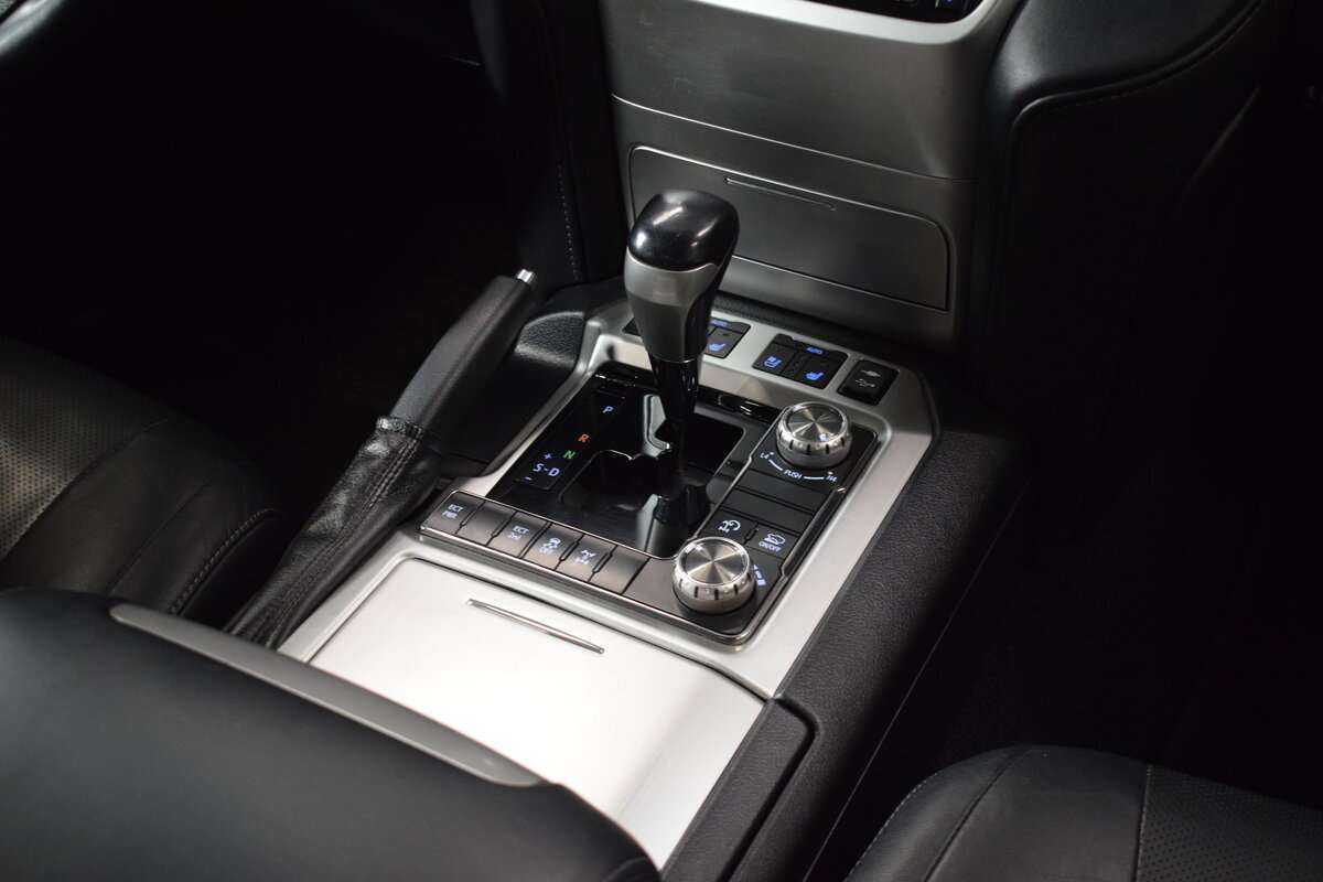 Toyota Land Cruiser 2015 года с пробегом. Фото: #22